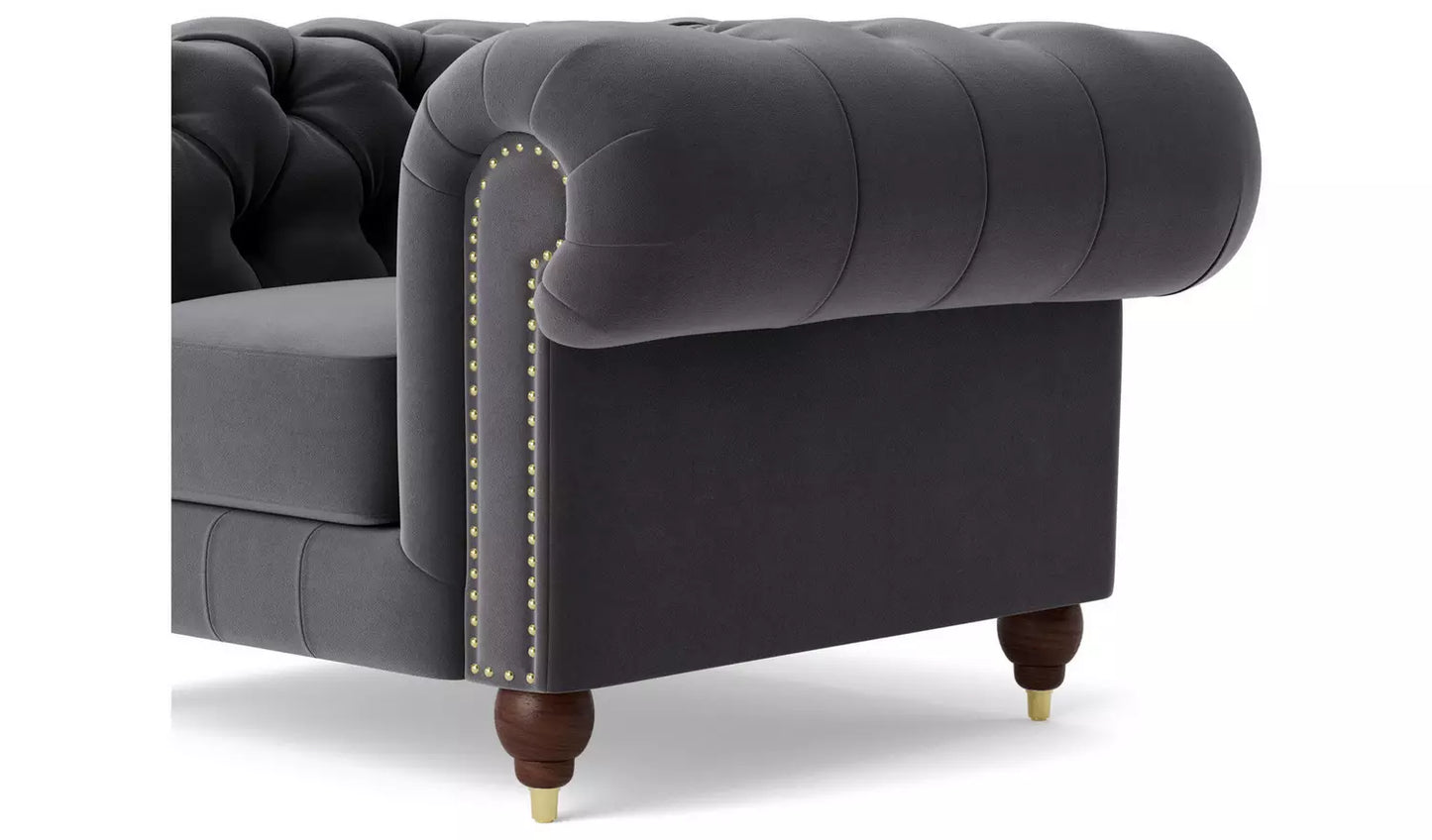 Chesterfield Tufted Studded Chair